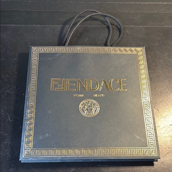 FENDACE Shopping Bag - Picture 1 of 5